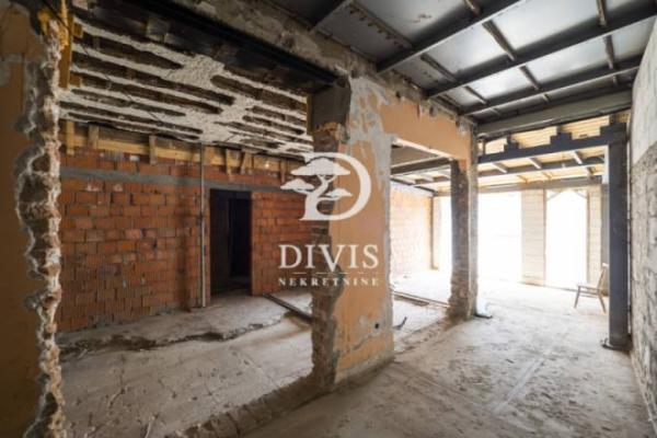 Slika 10 - Jelene Ćetković, Petosoban stan na prodaju, 241m2, 939.900€